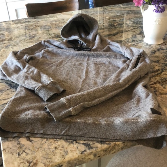 Men’s size large volcom hoodie - Picture 2 of 6